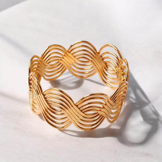 PULSERA DORADA P008