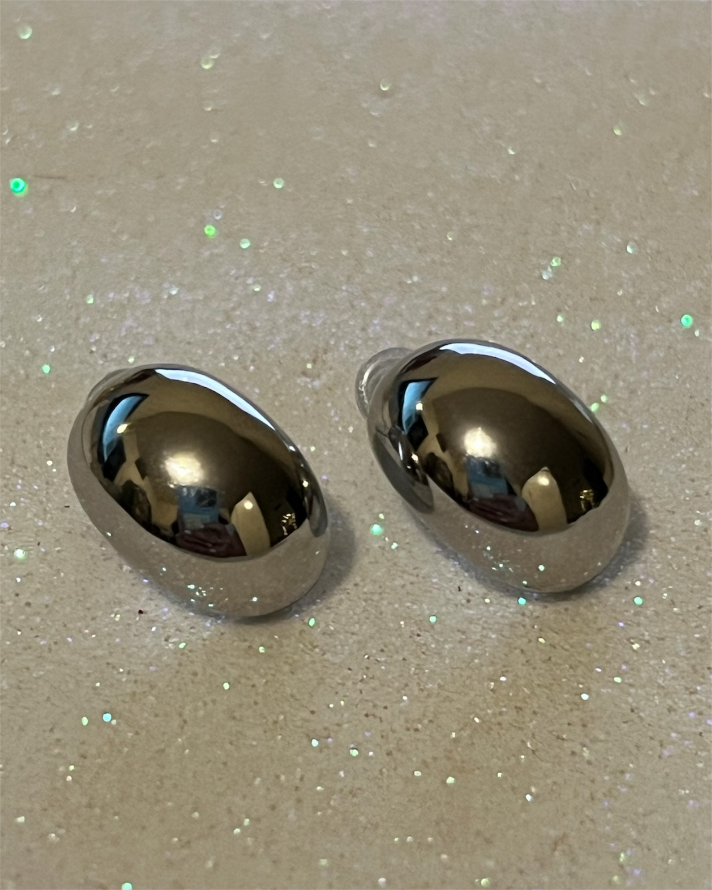 B165- Aretes plateados