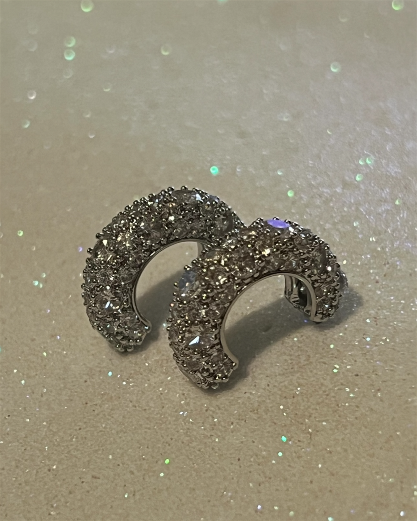 B169 - Aretes plateados